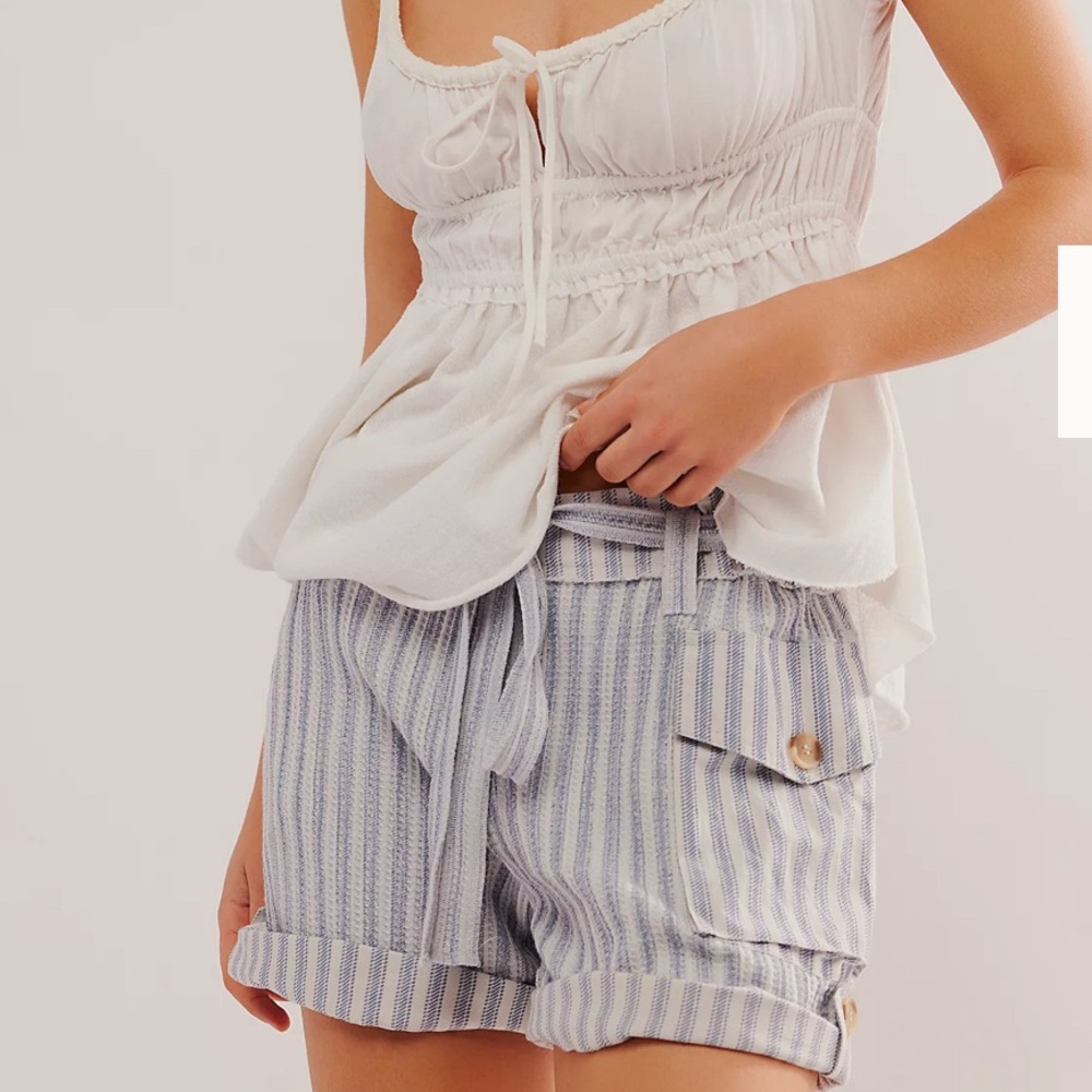 Striped, SOFT, hand dyed Free People shorts in blue and white size Small